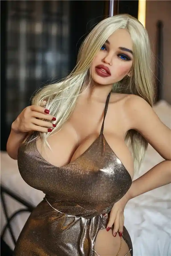 アイアンテック・ドールがサンドラに、55.5インチのリアルな巨乳で肉厚なブロンドのTPEセックスドールを発表