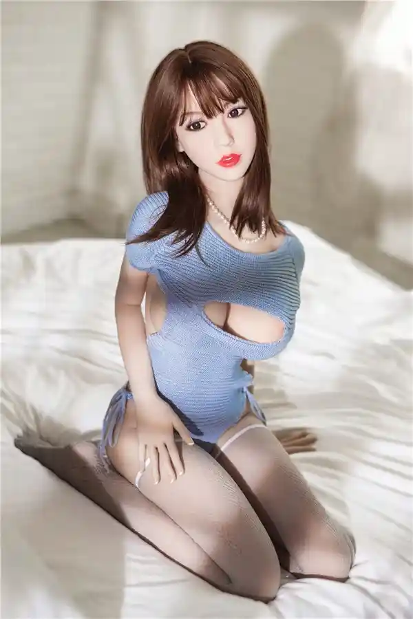 Aibei DollがプレミアムなTori 158cmの成熟した日本のセックスドールを発表。無料の2つ目のヘッド付き。
