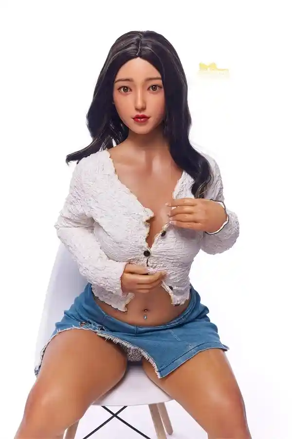 アイアンテックドール製 日焼けしたリアルな日本のセックスドール ダフネ 152cm