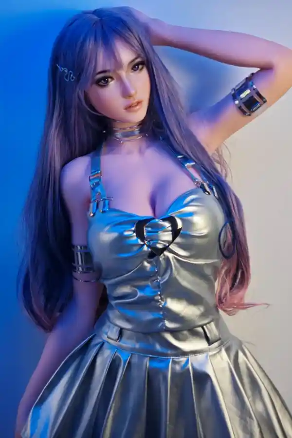 エルサ・ベイブ 150cmのセクシーで美しいセックスドール、桜井百合子の徹底レビュー