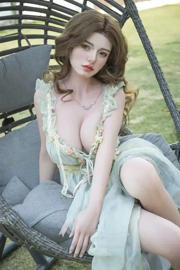 Starpery Doll 171cm Dカップ セックスドール ナタリア レビュー：可動顎と口腔構造でリアリティが向上