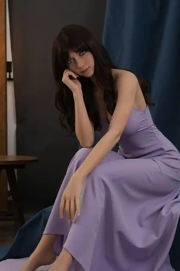 Aibei Dollレビュー：エレガントでリアルな、身長153cmの双頭型熟女セックスドール「ジェイド」