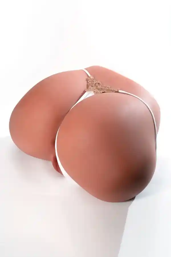 ファイアードールレビュー：セクシーなセックスドールの魅力を探るバットトルソーコーラ15cm