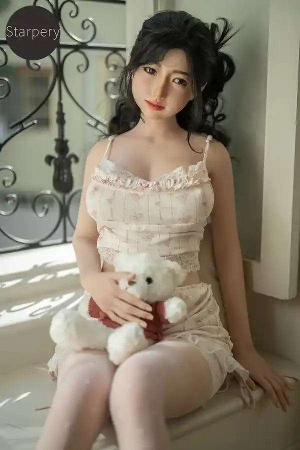 Starpery Doll Yufan 159cmレビュー：可動顎と口腔構造を備えたアジア系中国人セックスドールのリアルさを探る
