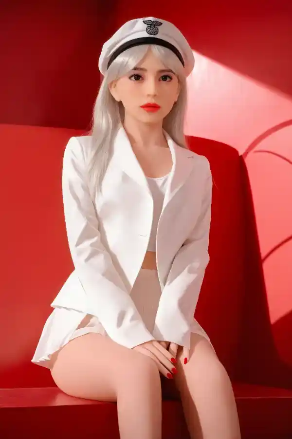 6YE Doll Norah 165cm フルサイズ スモールバスト セックスドール 徹底レビューと分析