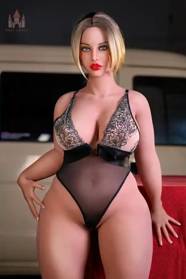 イラコーン 150cm BBW 妊娠セックスドール レビュー：ドールズキャッスルでリアルで美しいフルサイズ体験