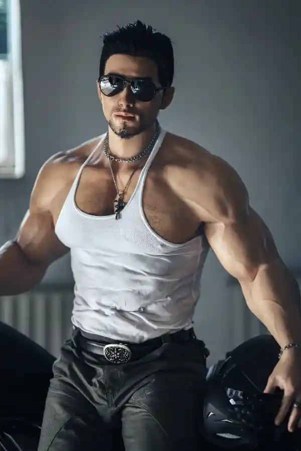 RealDoll Victor 183cm：究極の親密さとリアリズムを実現するプレミアムシリコン製男性ラブドールの詳細レビュー